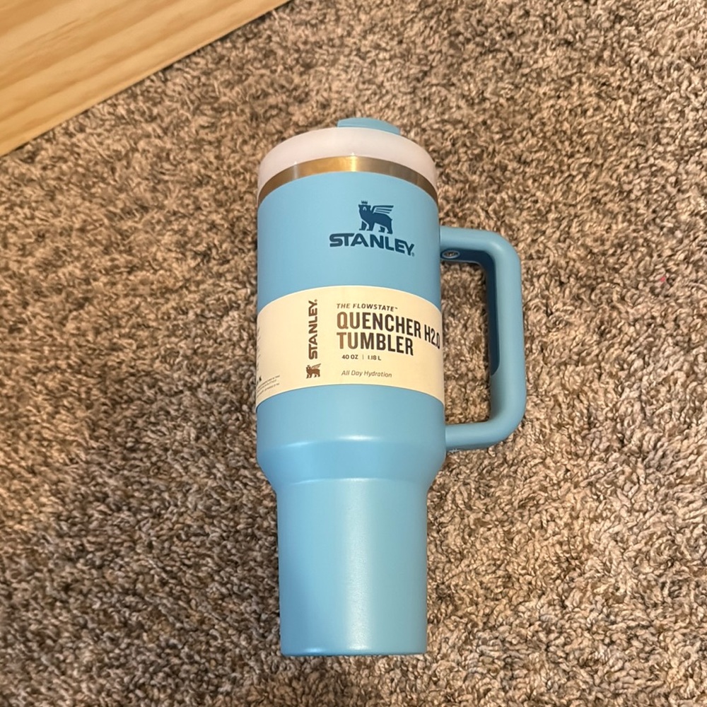 Stanley Blue Quencher H2.0 Tumbler
